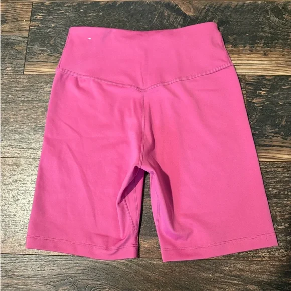 NWOT Nike Women's Pink biker Shorts - Picture 6 of 7